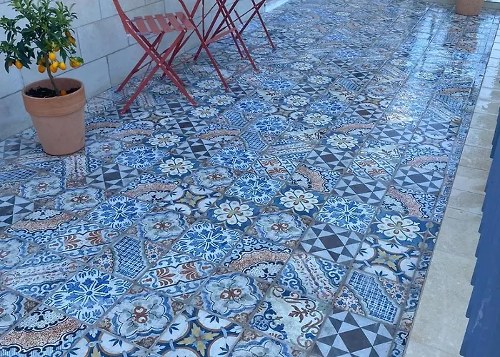 Semesterbostad Lilium Maison